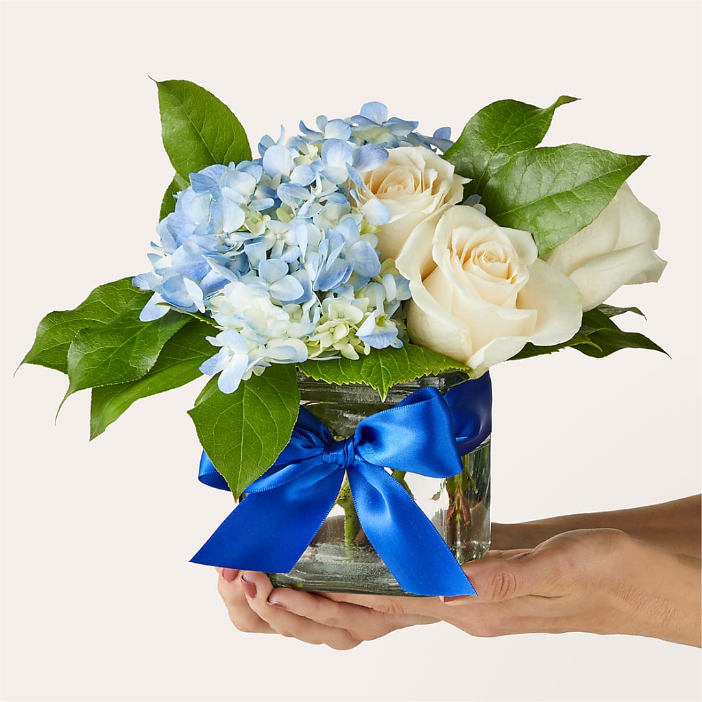 Sky Blue Delight Bouquet – Mongis Luxe Creations Llc, Old Bridge NJ