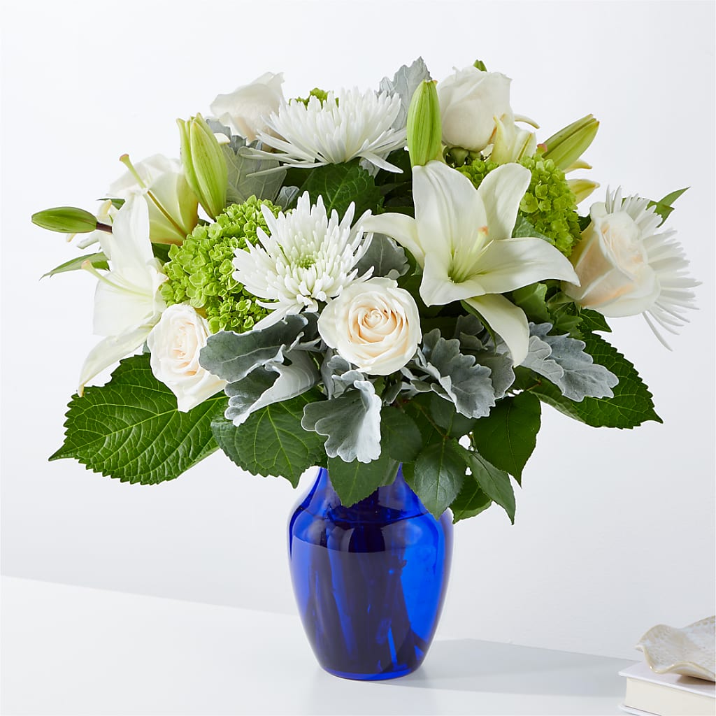 Snowy Dreams Bouquet – Mongis Luxe Creations Llc, Old Bridge NJ