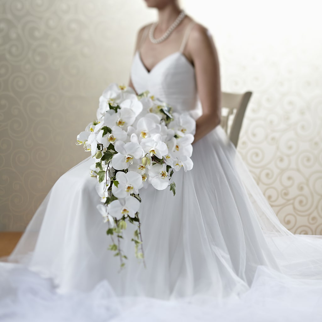 Classic White Bouquet – Mongis Luxe Creations Llc, Old Bridge NJ