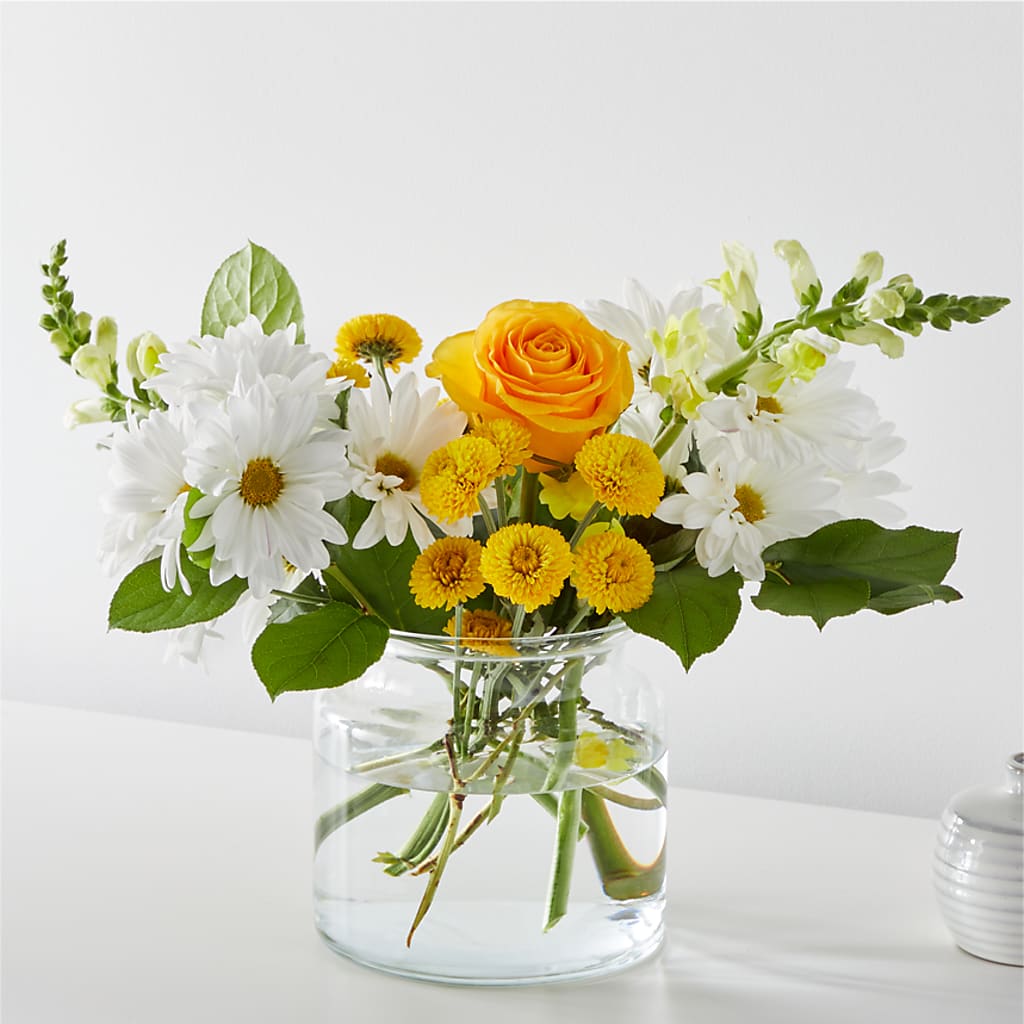 Sun Salutation Bouquet –  Mongis Luxe Creations Llc, Old Bridge NJ