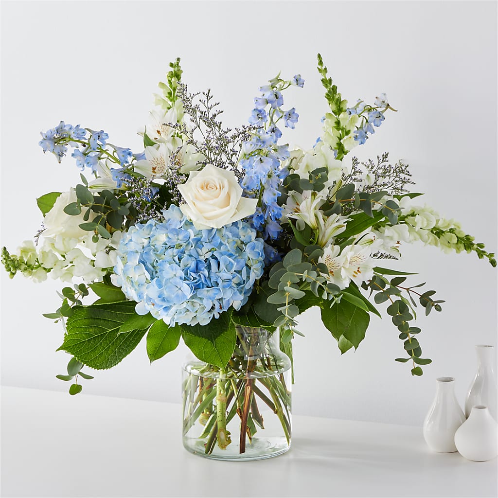 Coastal Blossom Bouquet –  Mongis Luxe Creations Llc, Old Bridge NJ