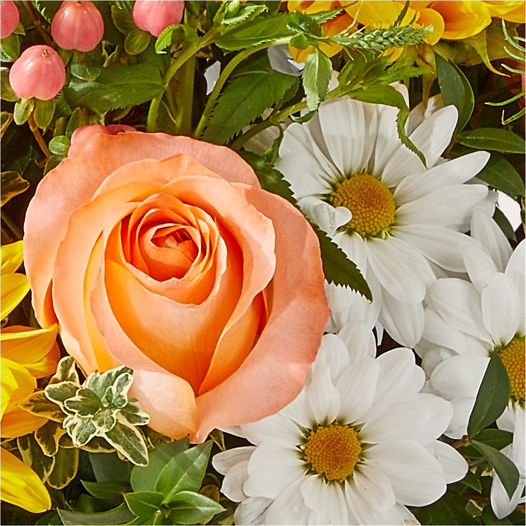The Good Life Bouquet –  Mongis Luxe Creations Llc, Old Bridge NJ