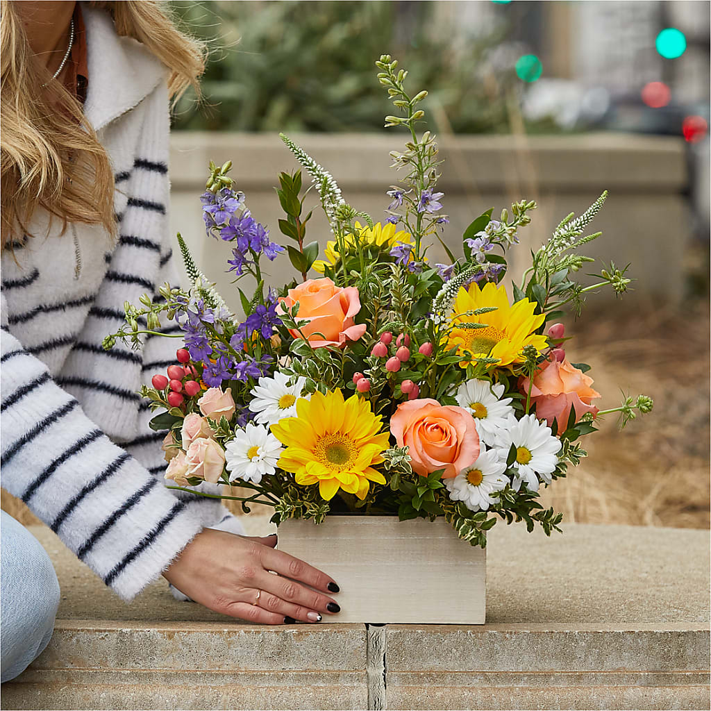 The Good Life Bouquet –  Mongis Luxe Creations Llc, Old Bridge NJ