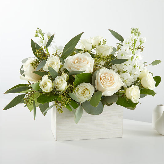 Fresh Linen Box Bouquet –  Mongis Luxe Creations Llc, Old Bridge NJ