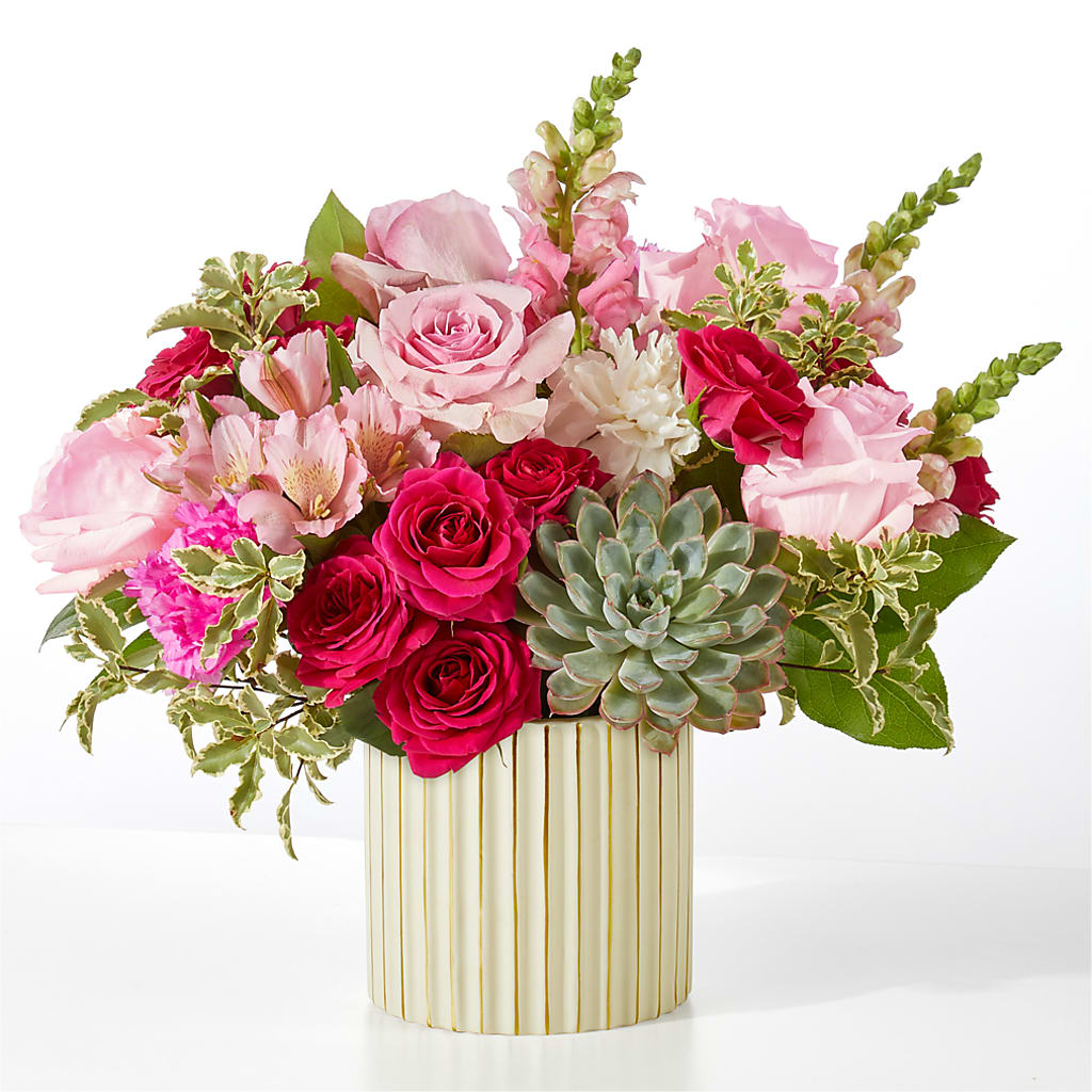 Magenta Musings Bouquet –  Mongis Luxe Creations Llc, Old Bridge NJ