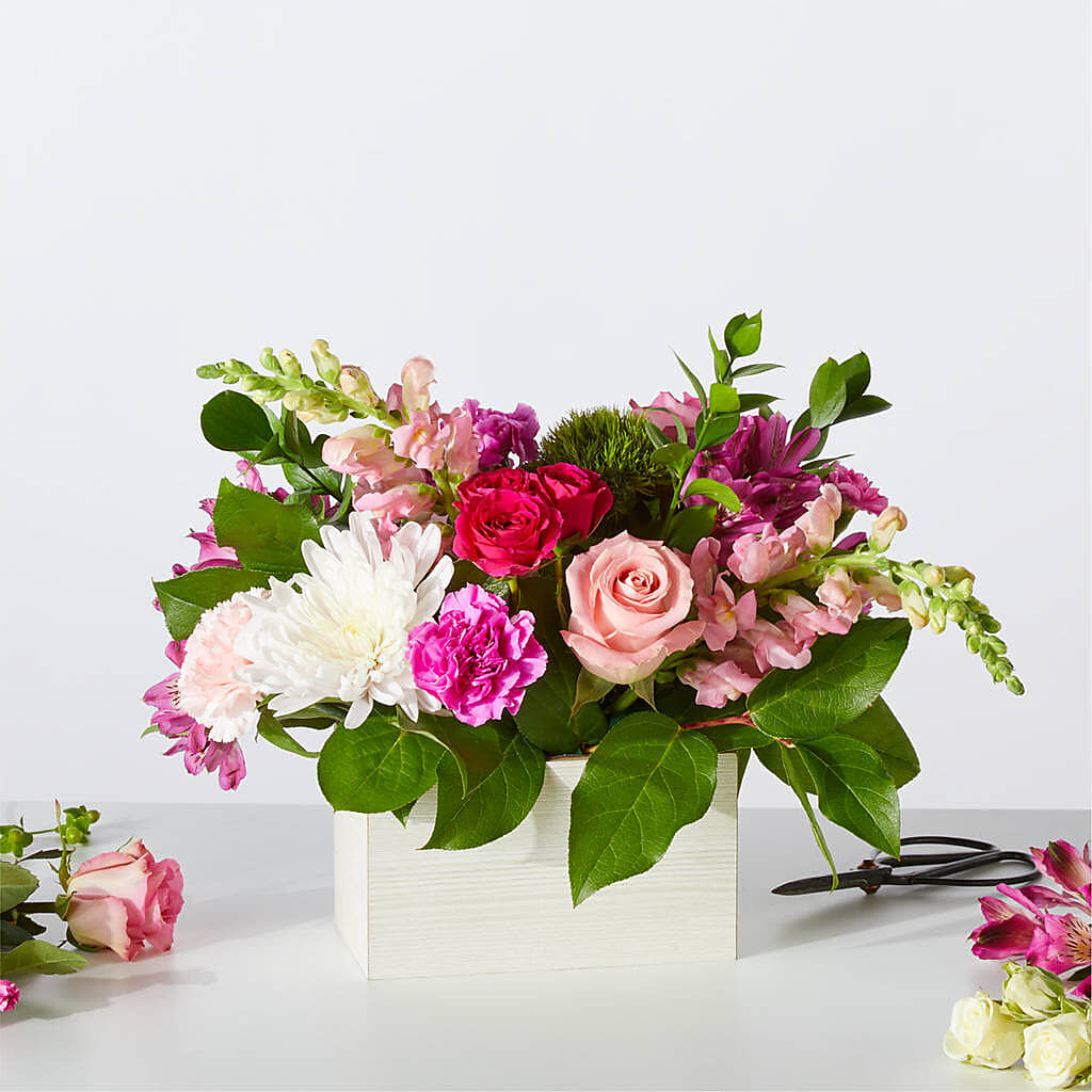 Sweetberry Box – A Florist Original –  Mongis Luxe Creations Llc, Old Bridge NJ
