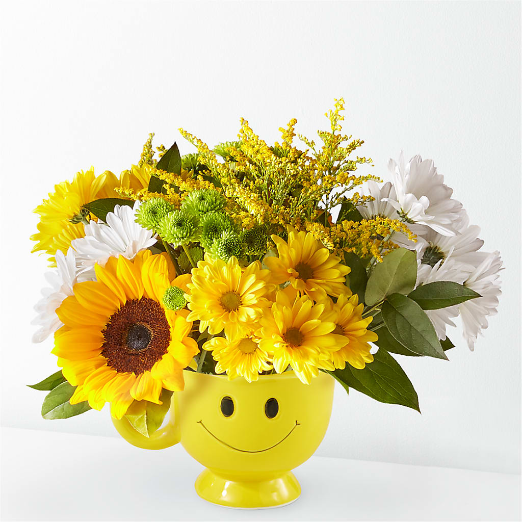 Joyful Smiles Bouquet –  Mongis Luxe Creations Llc, Old Bridge NJ