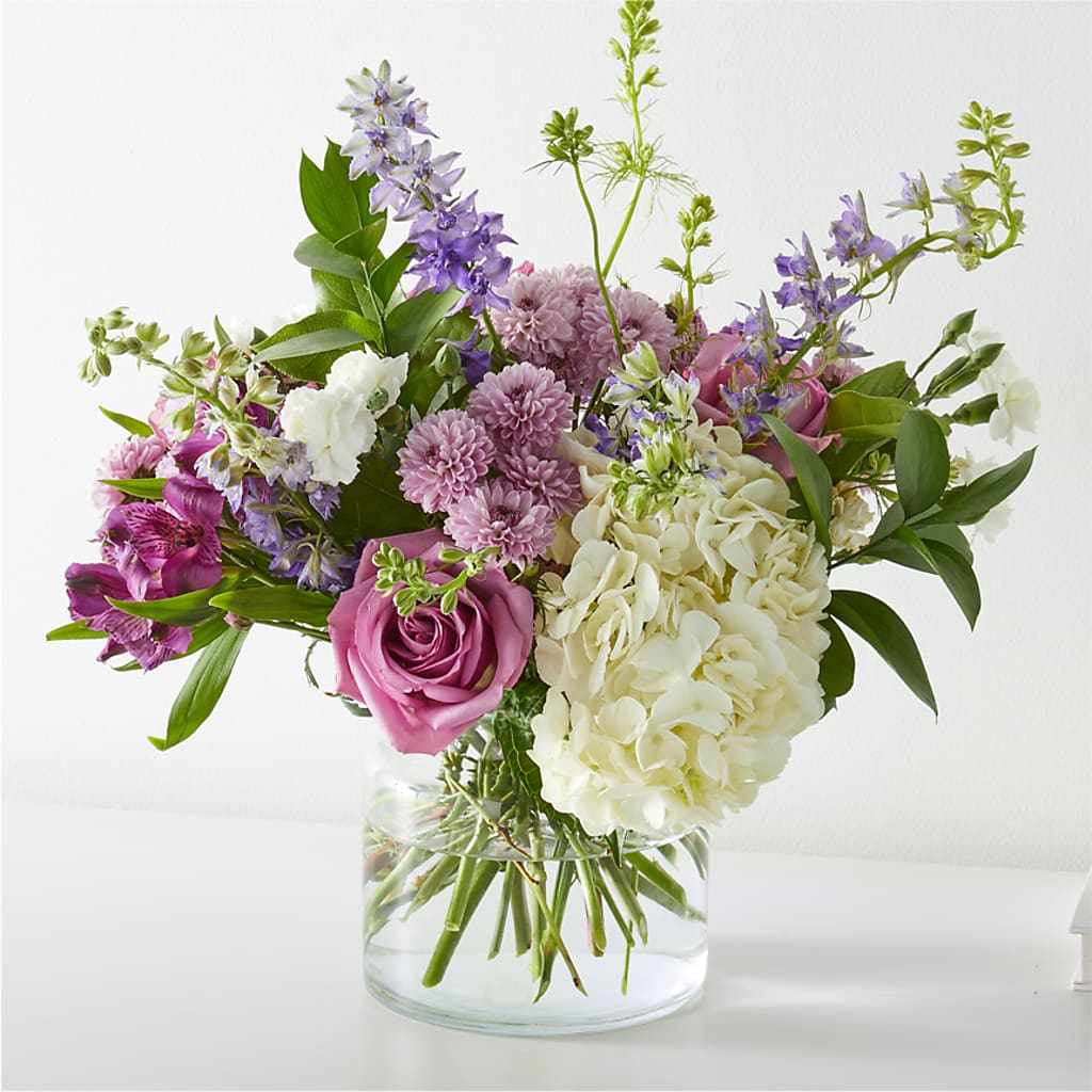 Violet Caress Bouquet –  Mongis Luxe Creations Llc, Old Bridge NJ