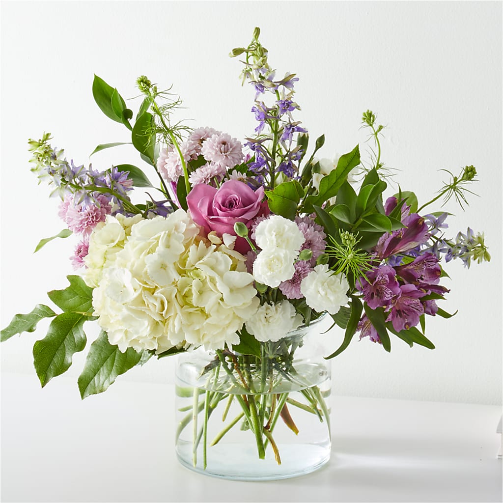 Violet Caress Bouquet –  Mongis Luxe Creations Llc, Old Bridge NJ