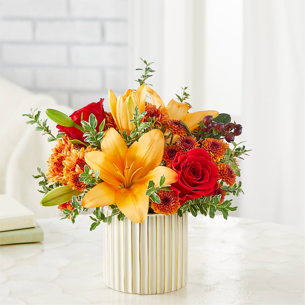 Scarlet Skies Bouquet –  Mongis Luxe Creations Llc, Old Bridge NJ
