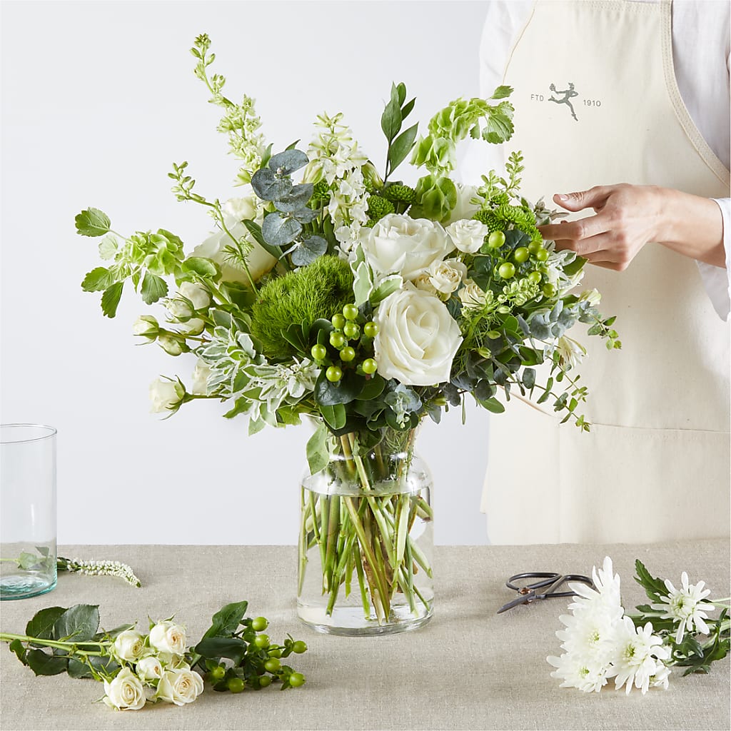 Irish Garden - A Florist Original –  Mongis Luxe Creations Llc, Old Bridge NJ
