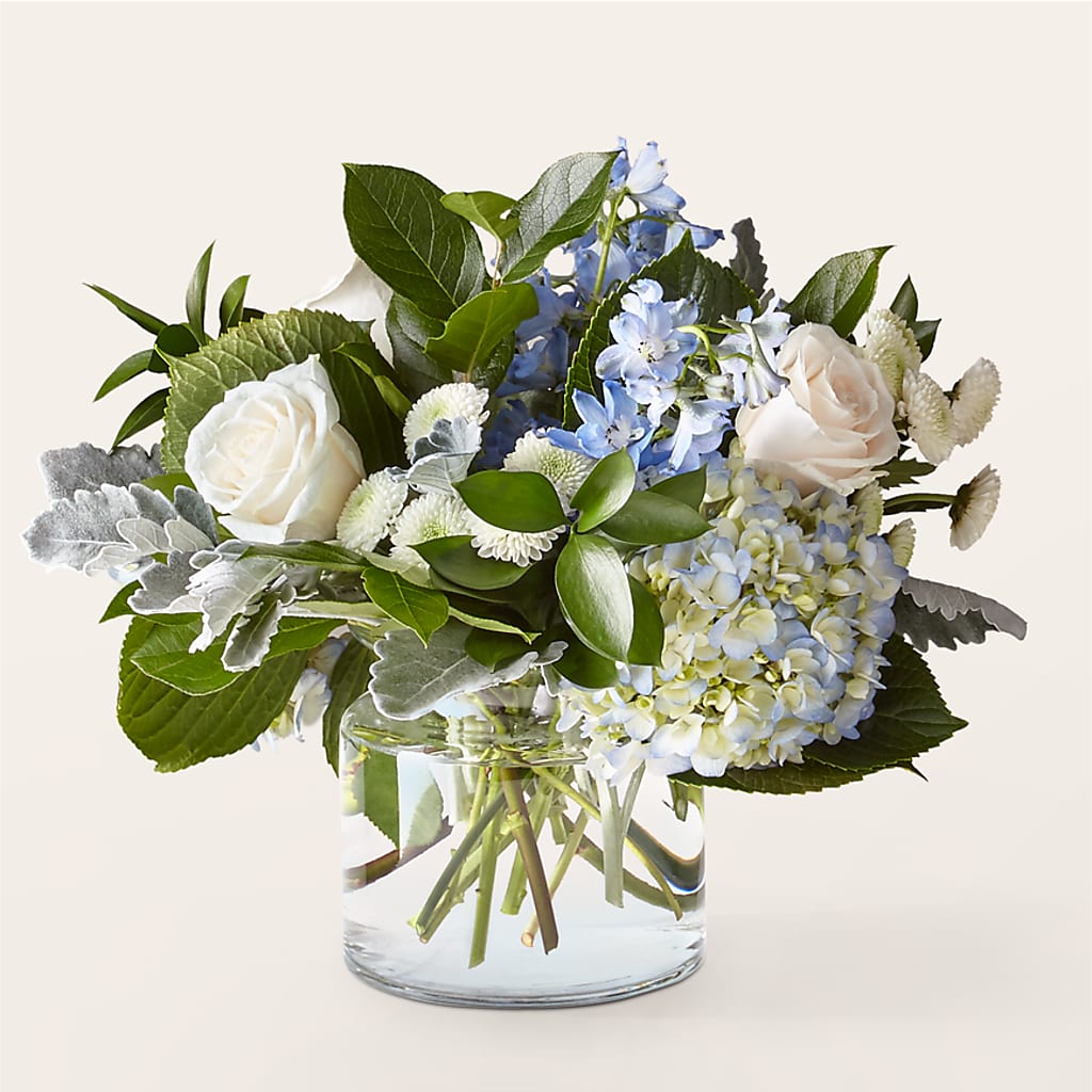 Clear Skies Bouquet –  Mongis Luxe Creations Llc, Old Bridge NJ