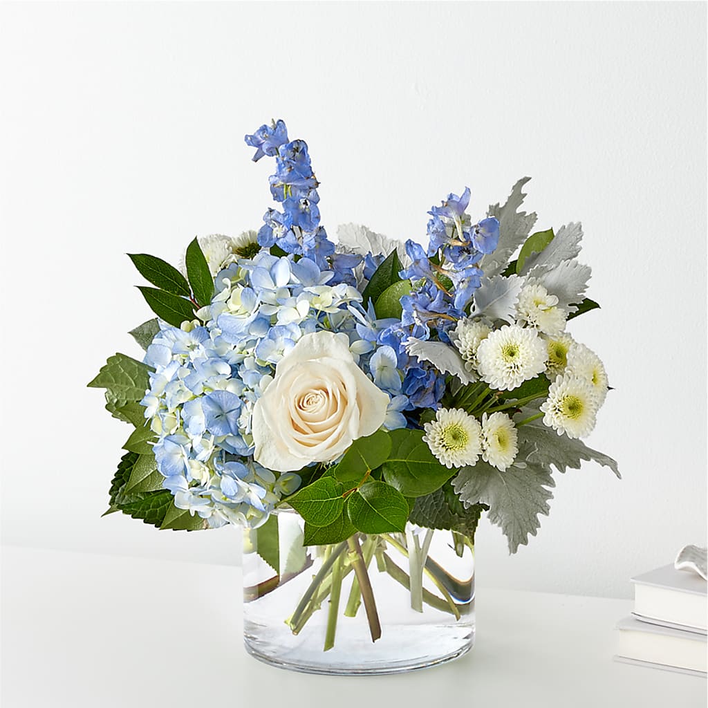 Clear Skies Bouquet –  Mongis Luxe Creations Llc, Old Bridge NJ