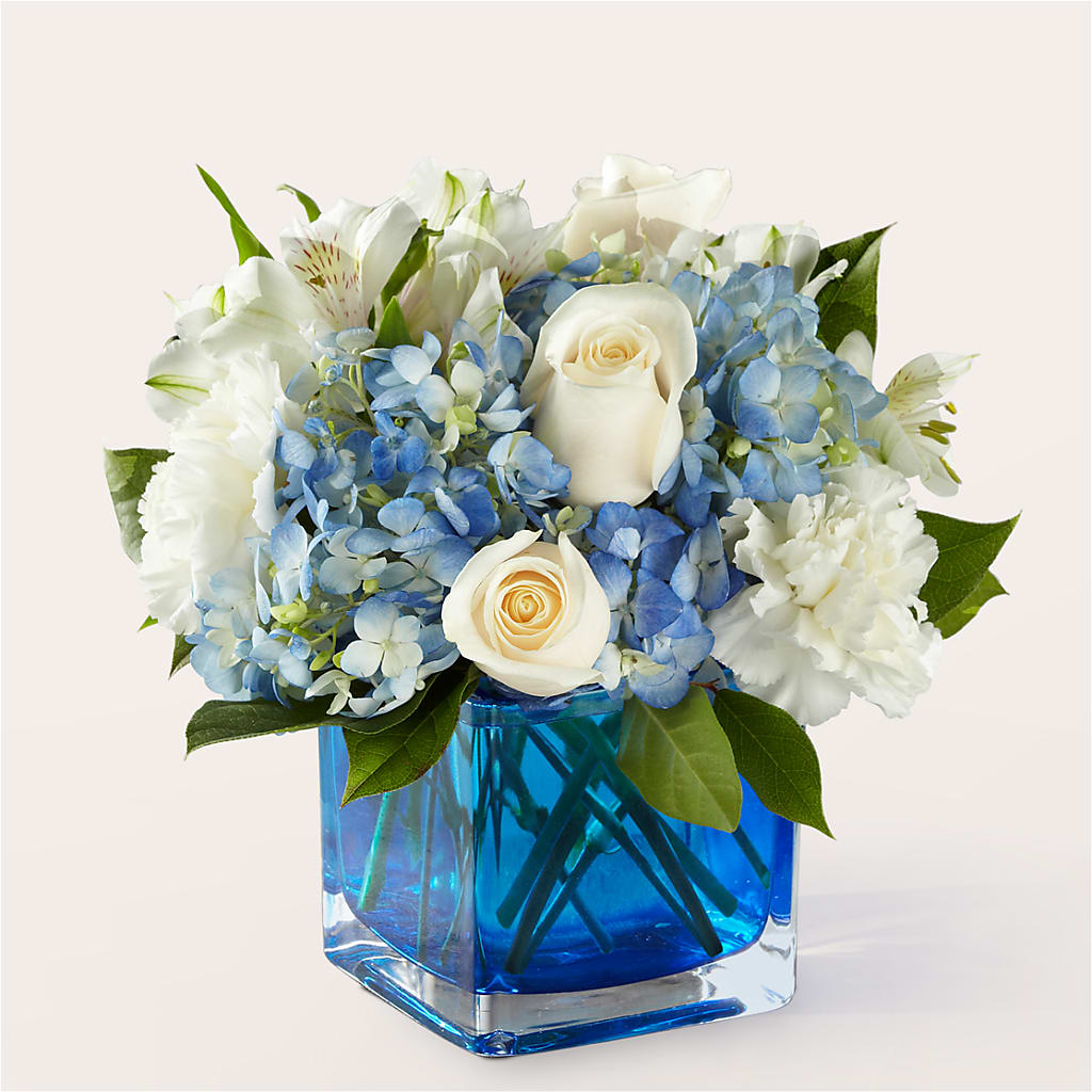 Soothing Waters Bouquet –  Mongis Luxe Creations Llc, Old Bridge NJ