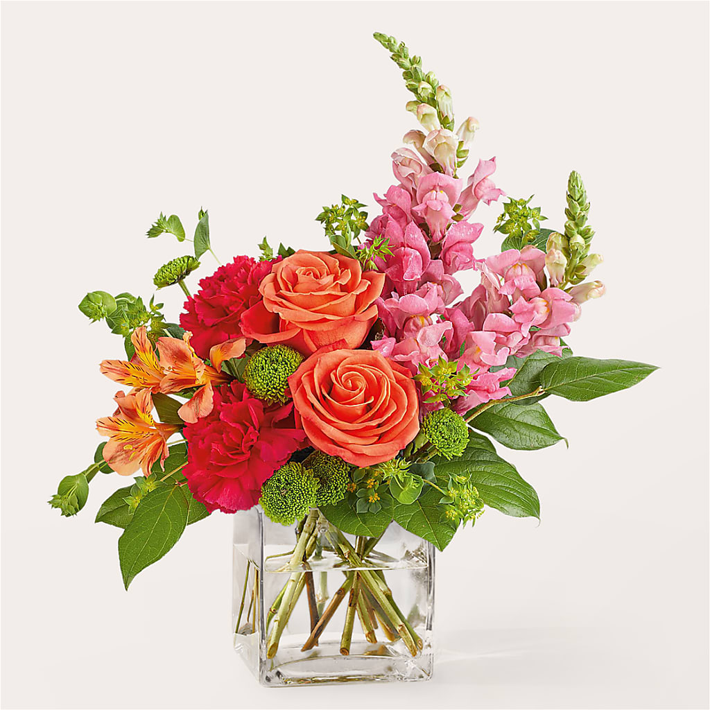 Cosmopolitan Bouquet –  Mongis Luxe Creations Llc, Old Bridge NJ