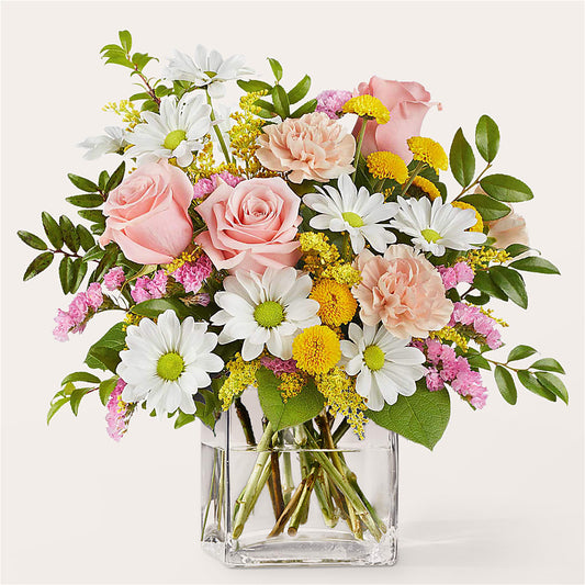 Country Cottage Bouquet –  Mongis Luxe Creations Llc, Old Bridge NJ