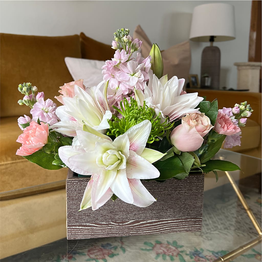 Beautiful Spirit Basket –  Mongis Luxe Creations Llc, Old Bridge NJ