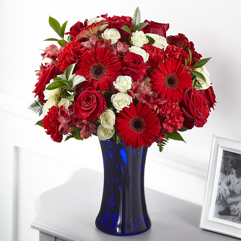Hearts Embrace Bouquet –  Mongis Luxe Creations Llc, Old Bridge NJ
