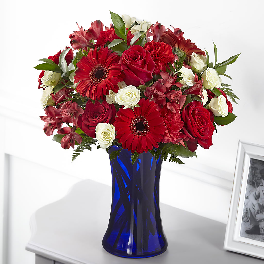 Hearts Embrace Bouquet –  Mongis Luxe Creations Llc, Old Bridge NJ