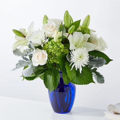 Snowy Dreams Bouquet –  Mongis Luxe Creations Llc, Old Bridge NJ