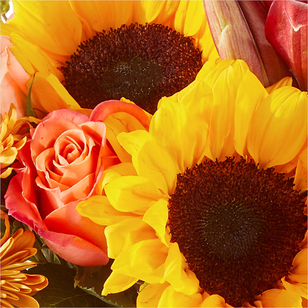 Acorn Lane Bouquet –  Mongis Luxe Creations Llc, Old Bridge NJ