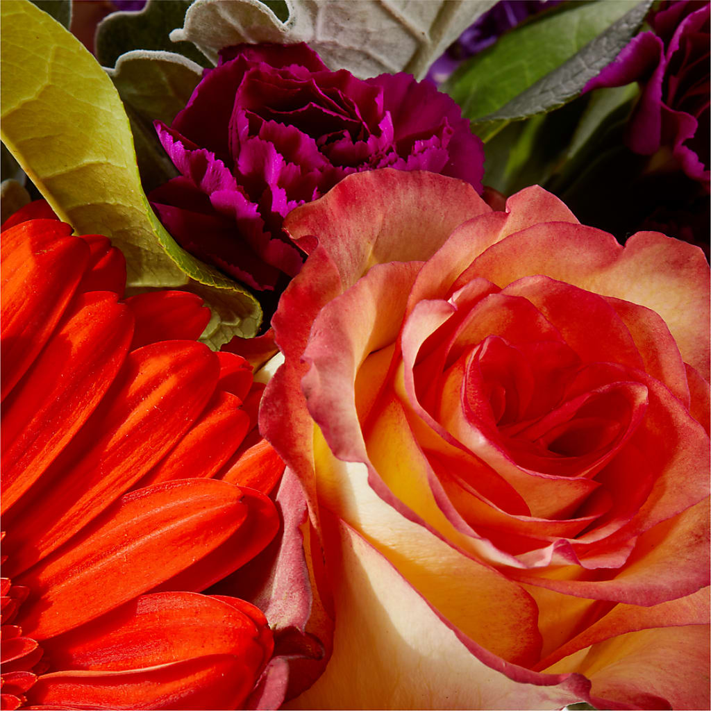 Sangria Bouquet –  Mongis Luxe Creations Llc, Old Bridge NJ