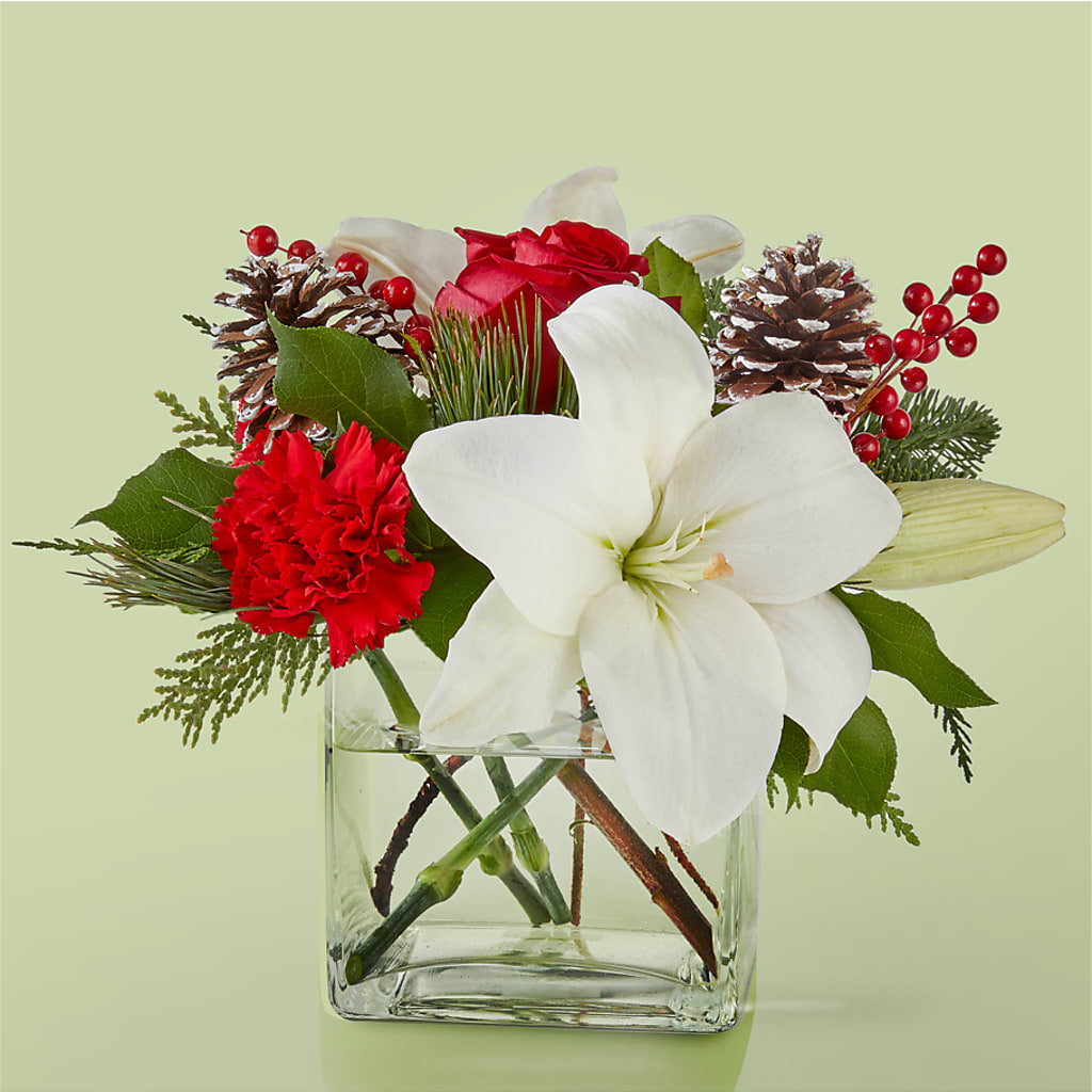 Glistening Icicles Bouquet –  Mongis Luxe Creations Llc, Old Bridge NJ