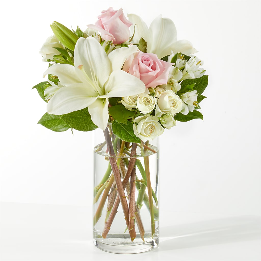 Kindhearted Bouquet –  Mongis Luxe Creations Llc, Old Bridge NJ