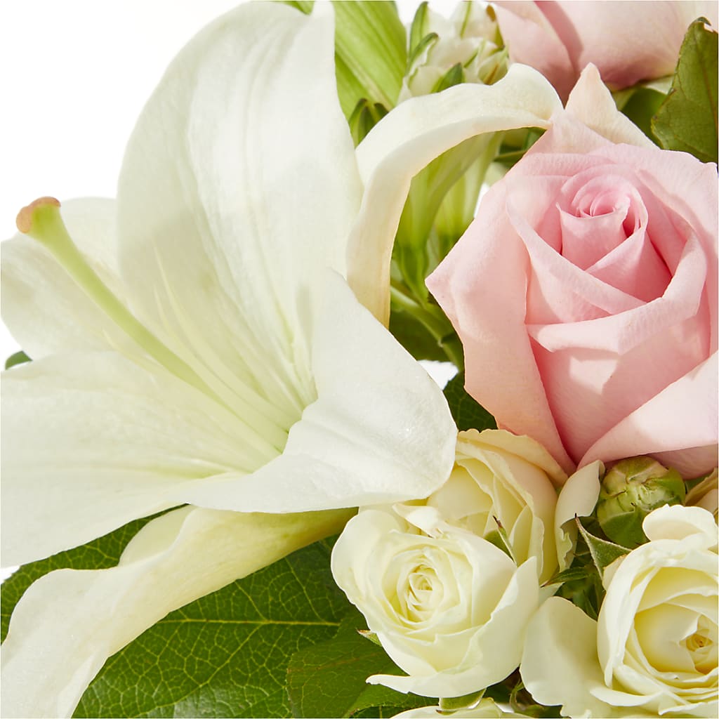 Kindhearted Bouquet –  Mongis Luxe Creations Llc, Old Bridge NJ