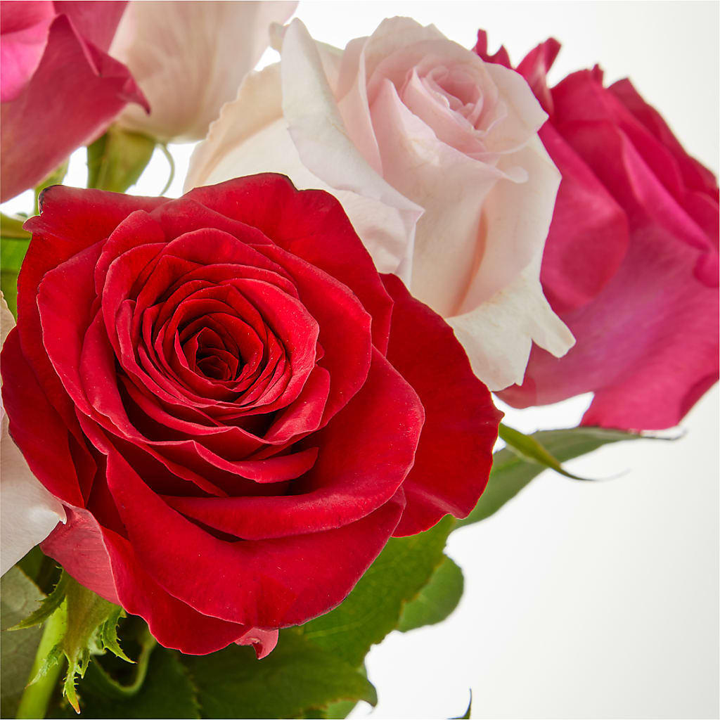 Charming Rose Bouquet –  Mongis Luxe Creations Llc, Old Bridge NJ