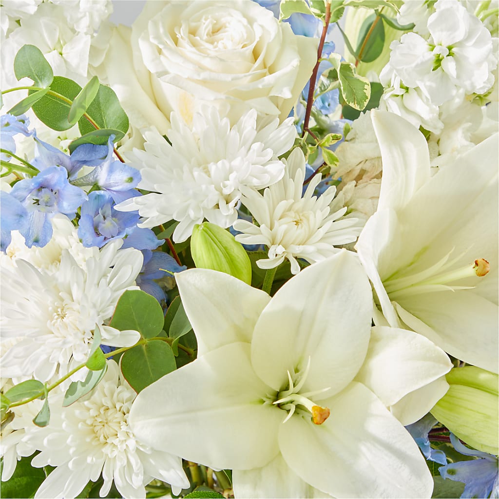 Peace of Mind Bouquet –  Mongis Luxe Creations Llc, Old Bridge NJ