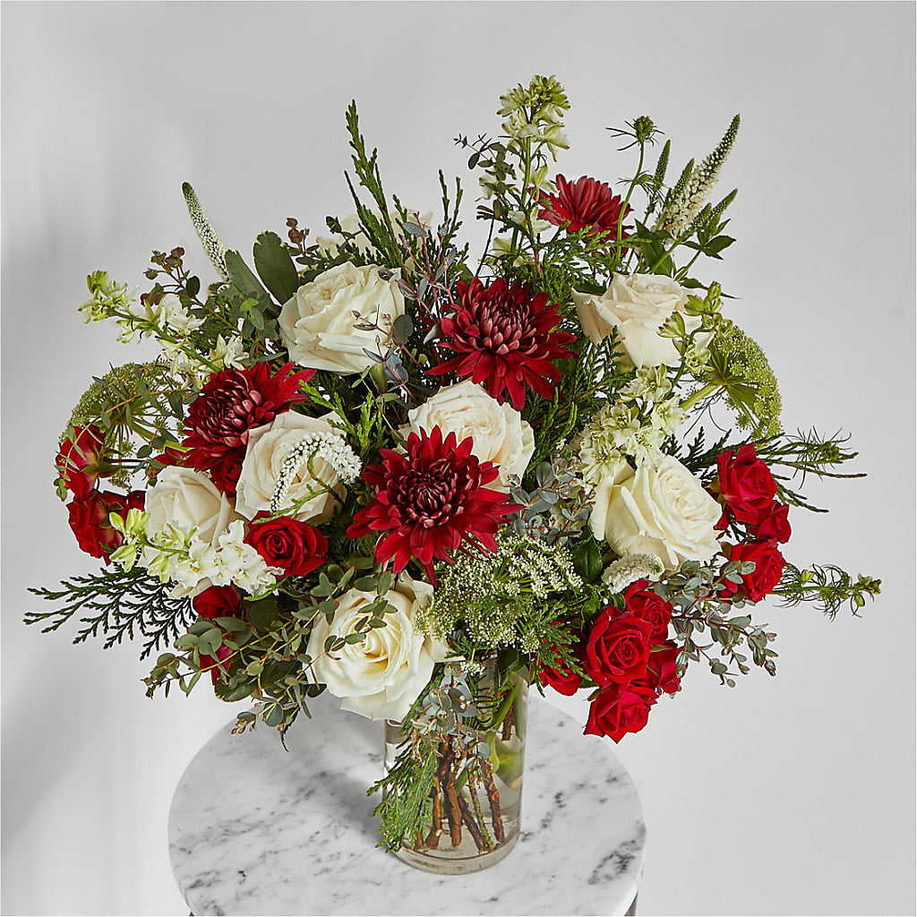 Favorite Traditions Bouquet –  Mongis Luxe Creations Llc, Old Bridge NJ