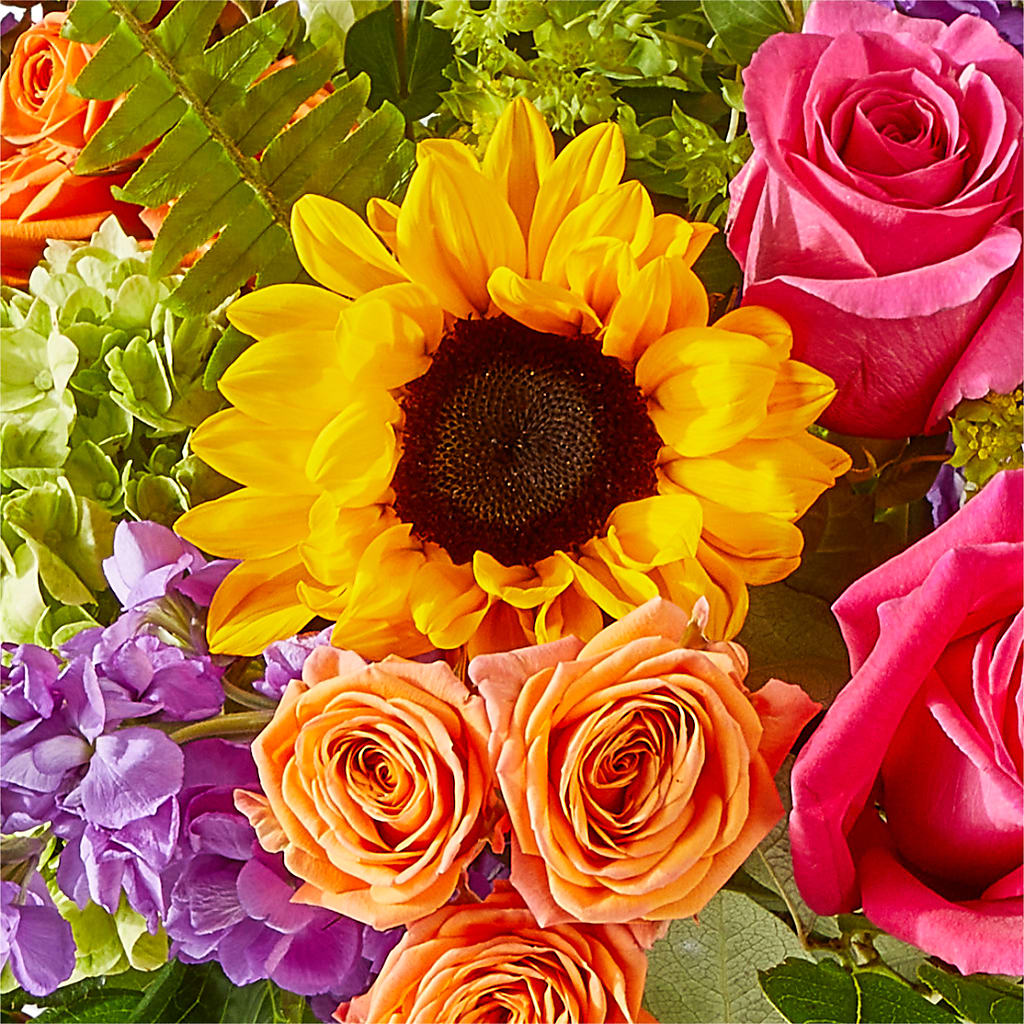 Vibrant Greetings Bouquet –  Mongis Luxe Creations Llc, Old Bridge NJ
