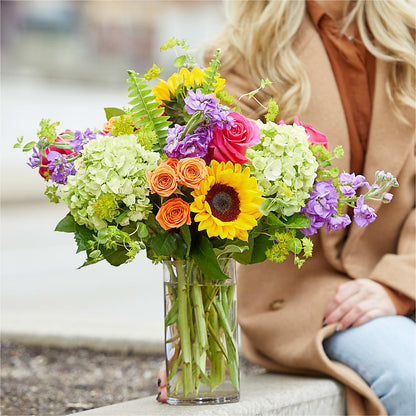 Vibrant Greetings Bouquet –  Mongis Luxe Creations Llc, Old Bridge NJ