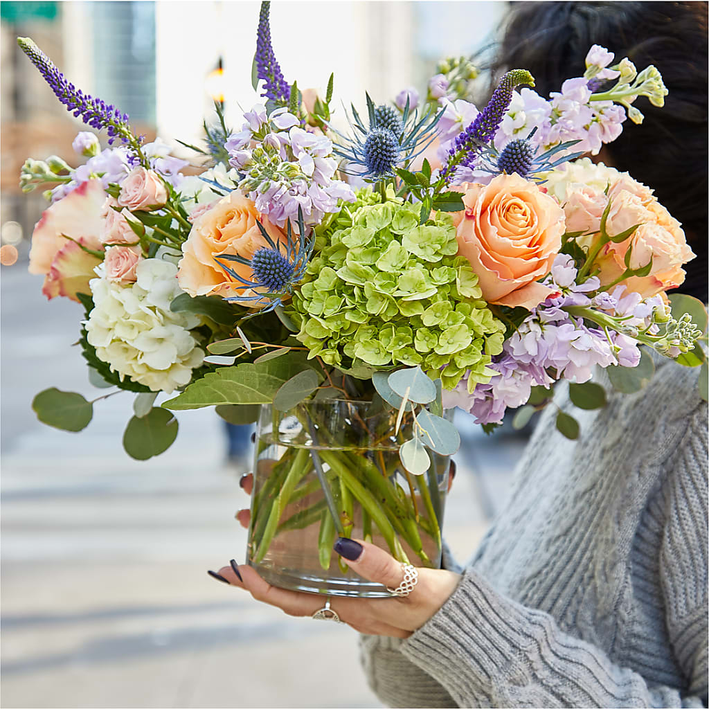 Porch Swing Bouquet –  Mongis Luxe Creations Llc, Old Bridge NJ