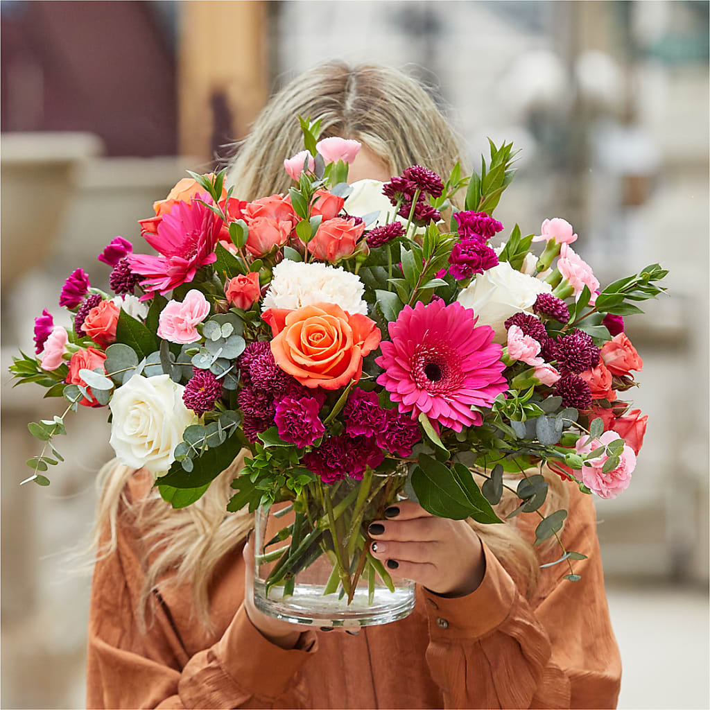Smell the Roses Bouquet –  Mongis Luxe Creations Llc, Old Bridge NJ