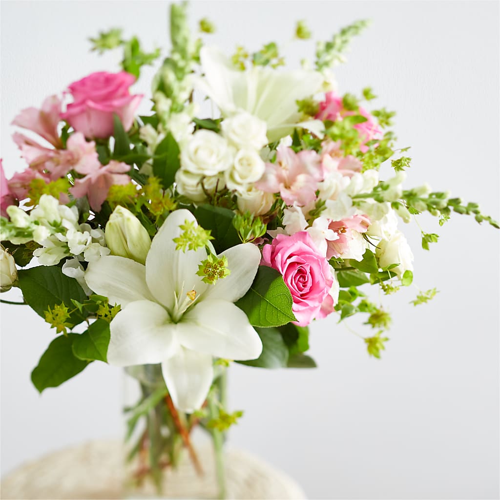 Fondly Bouquet –  Mongis Luxe Creations Llc, Old Bridge NJ