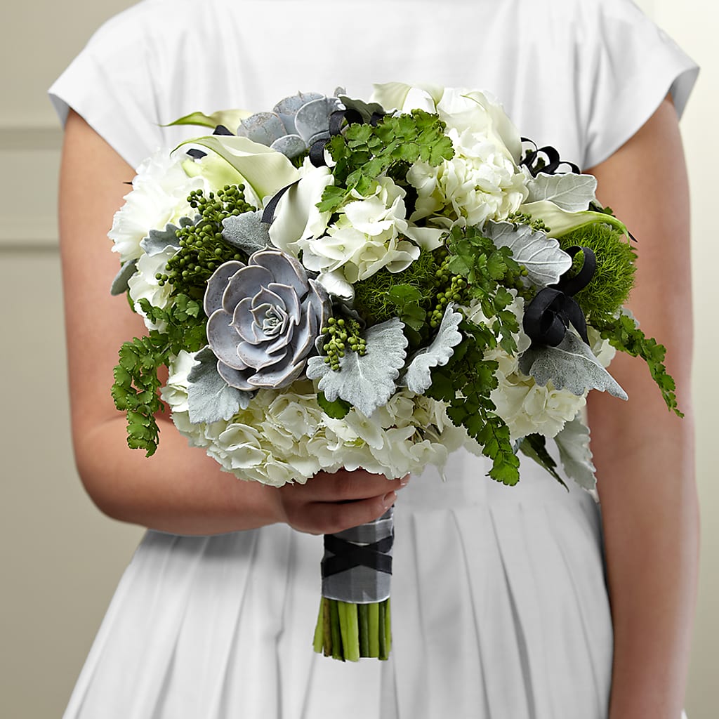 Sweet Innocence Bouquet –  Mongis Luxe Creations Llc, Old Bridge NJ