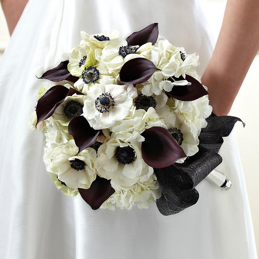 To Have and To Hold Bouquet –  Mongis Luxe Creations Llc, Old Bridge NJ