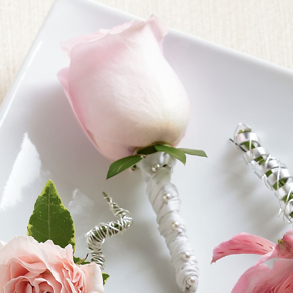 Pink Rose Boutonniere –  Mongis Luxe Creations Llc, Old Bridge NJ